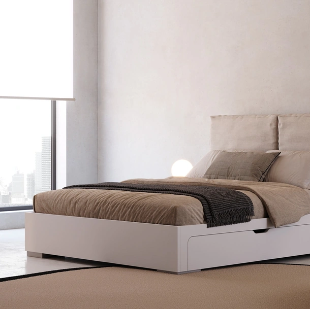 Letto contenitore Scrigno in laccato opaco con testiera in tessuto imbottito di Giessegi