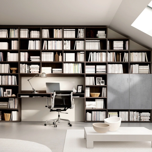 Libreria componibile a muro su misura Living 72D composta da vani a giorno e ante in materico finitura cemento di Ferrimobili