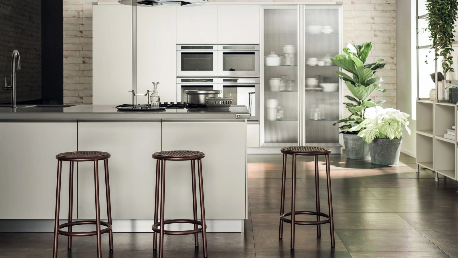 Sgabello Nizza in alluminio verniciato di Scavolini